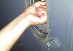Amatör amın içinde uzun acımasız türbanlı arap kadınla mutfakta seks bir yapay penis çarparak