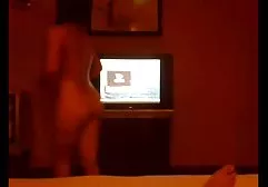 Çarpıcı genç sarışın Molly Bennett Fucks Ev Arkadaşı arap porna sex