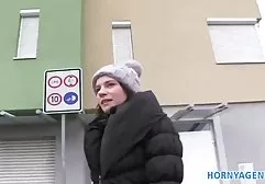 Anal loving MILF Victoria eşek olgun arap seks açık havada Becerdin alır